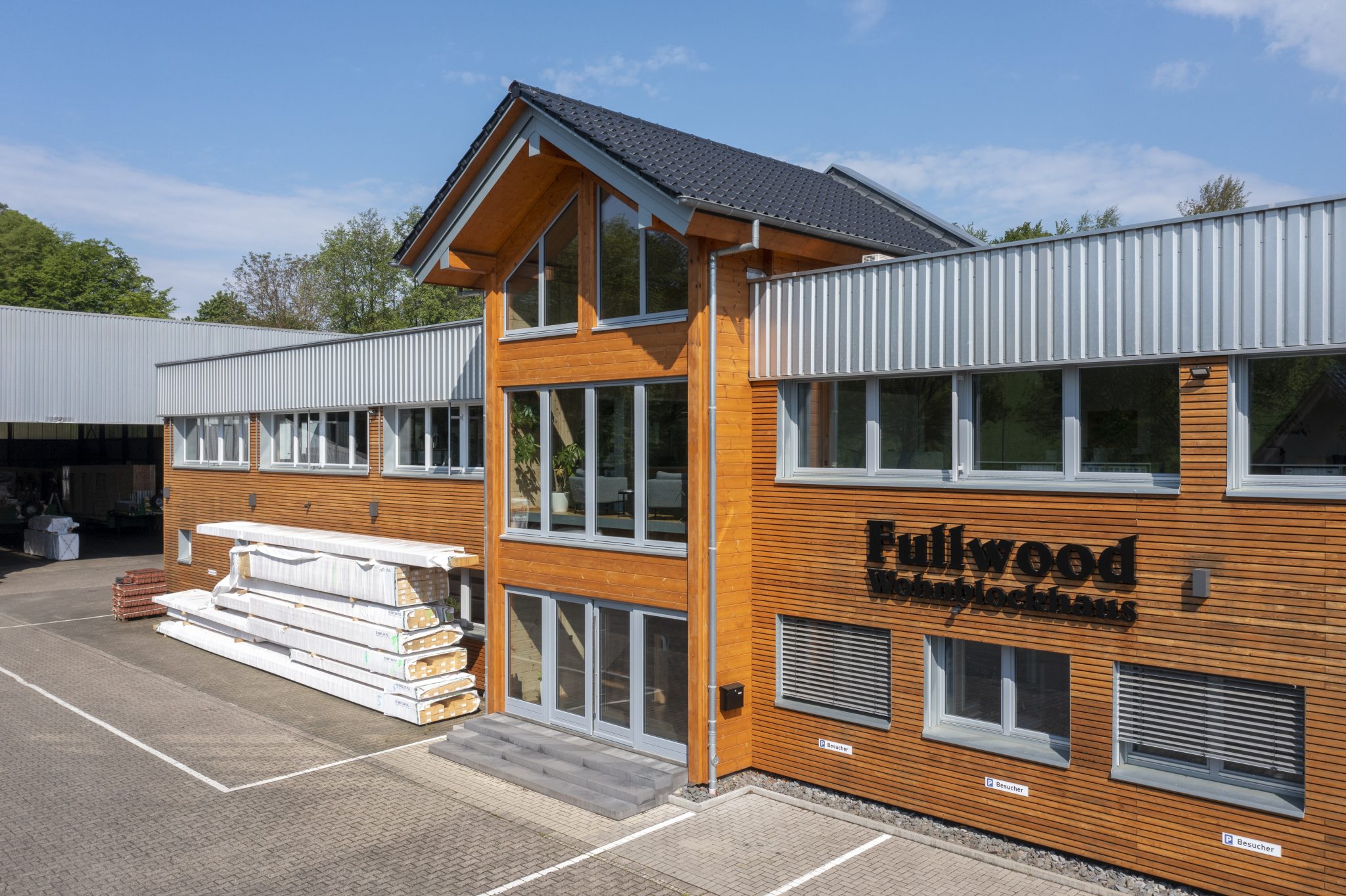 Werkgelände Fullwood Wohnblockhaus WEST in Lohmar