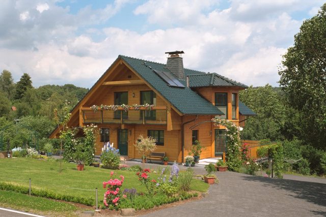 Holzhaus, Blockhaus, Fullwood Wohnblockhaus, Einfamilienhaus aus Holz, Turmhaus aus Holz.